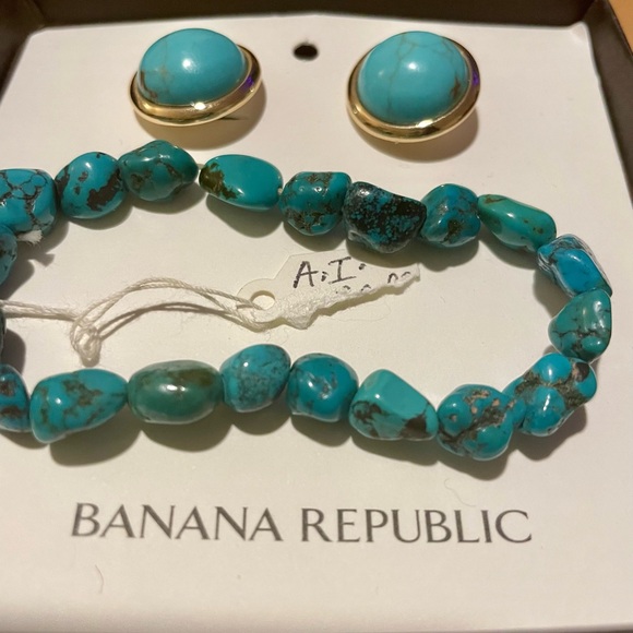 NWT Banana Republic earrings + matching stone bracelet - Picture 3 of 7